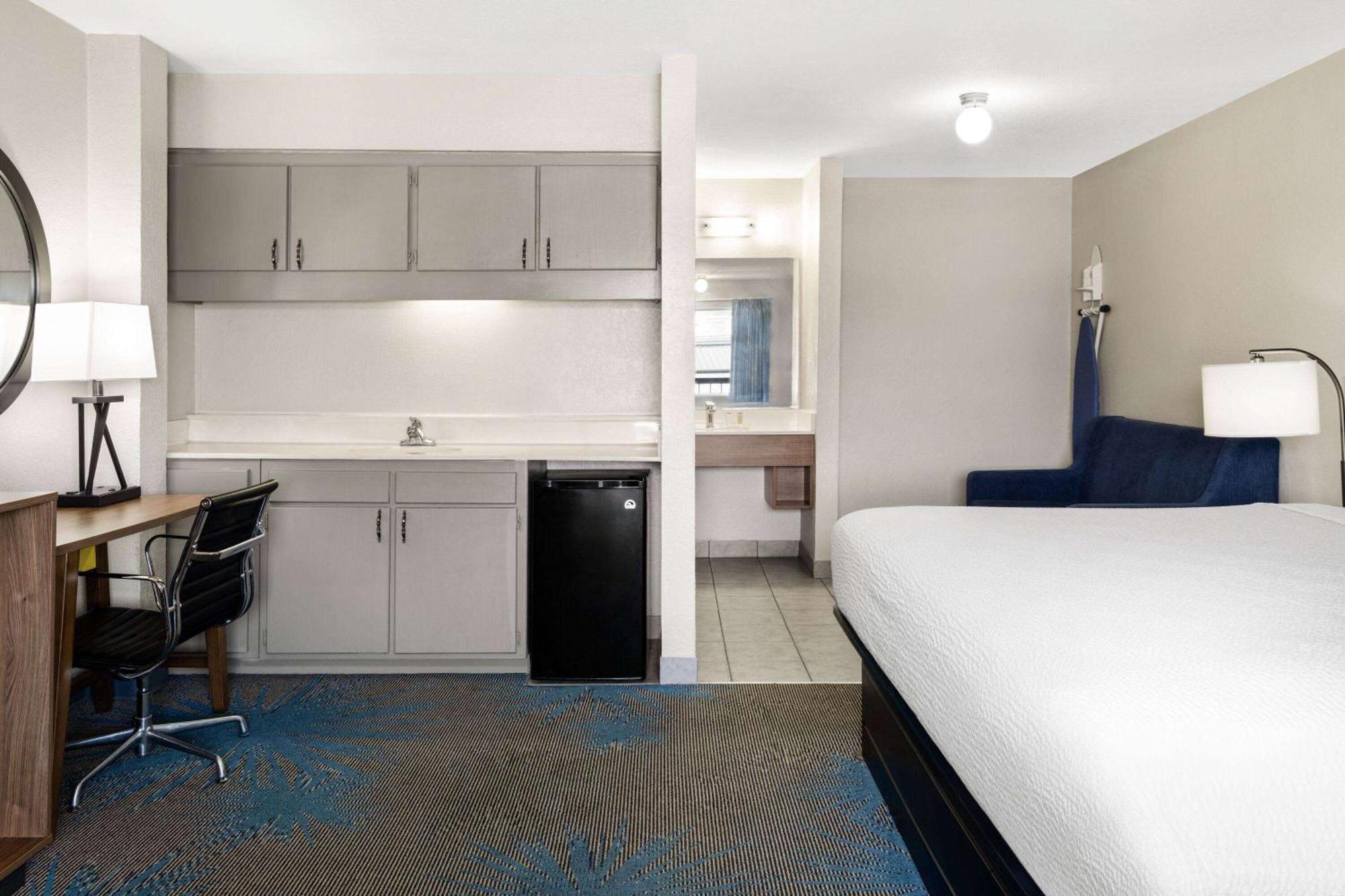 Days Inn By Wyndham Ardmore Exterior foto
