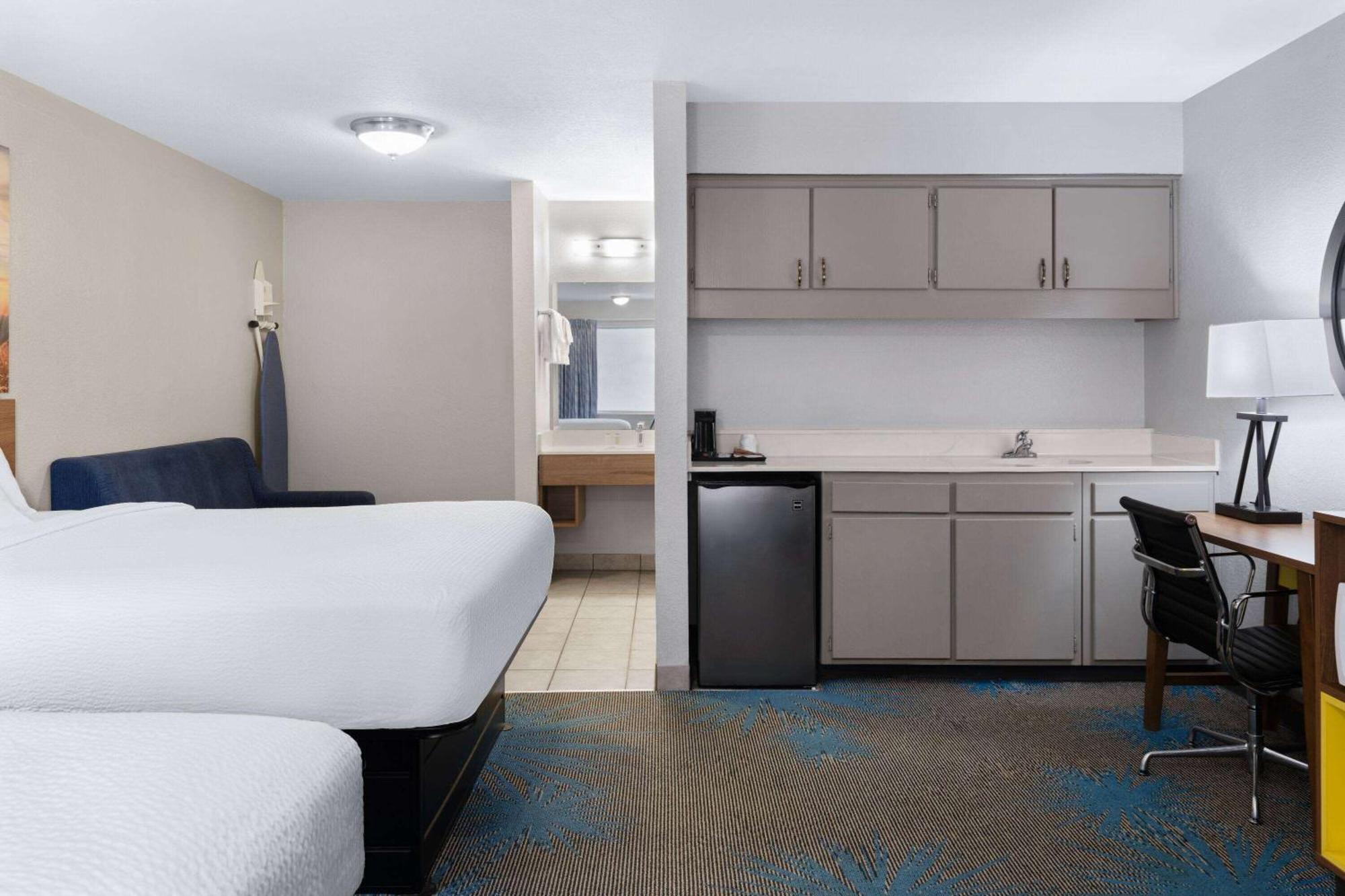 Days Inn By Wyndham Ardmore Exterior foto